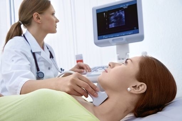 CANCER DE LA THYRO&Iuml;DE